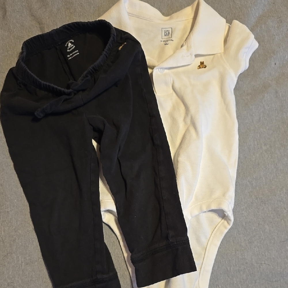 GAP Black and White Bodysuit Set